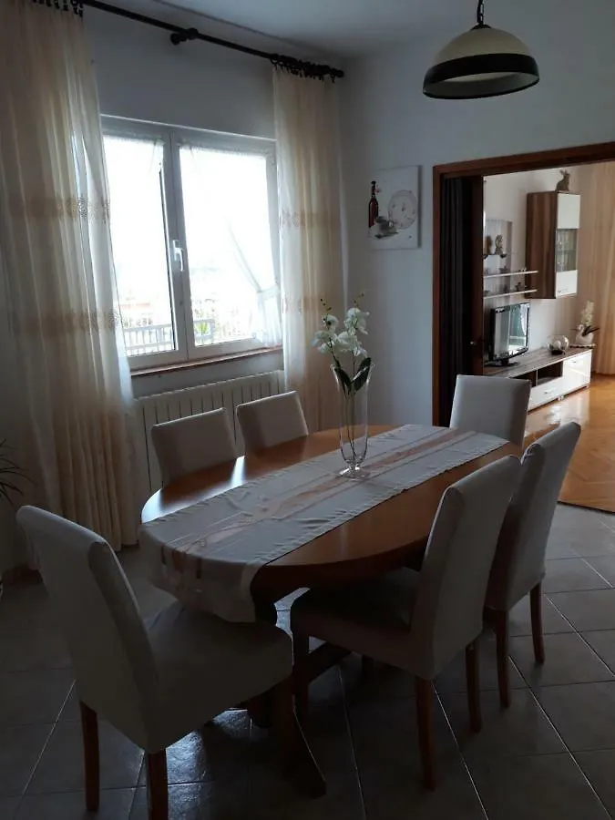 Apartment Quality Vila 